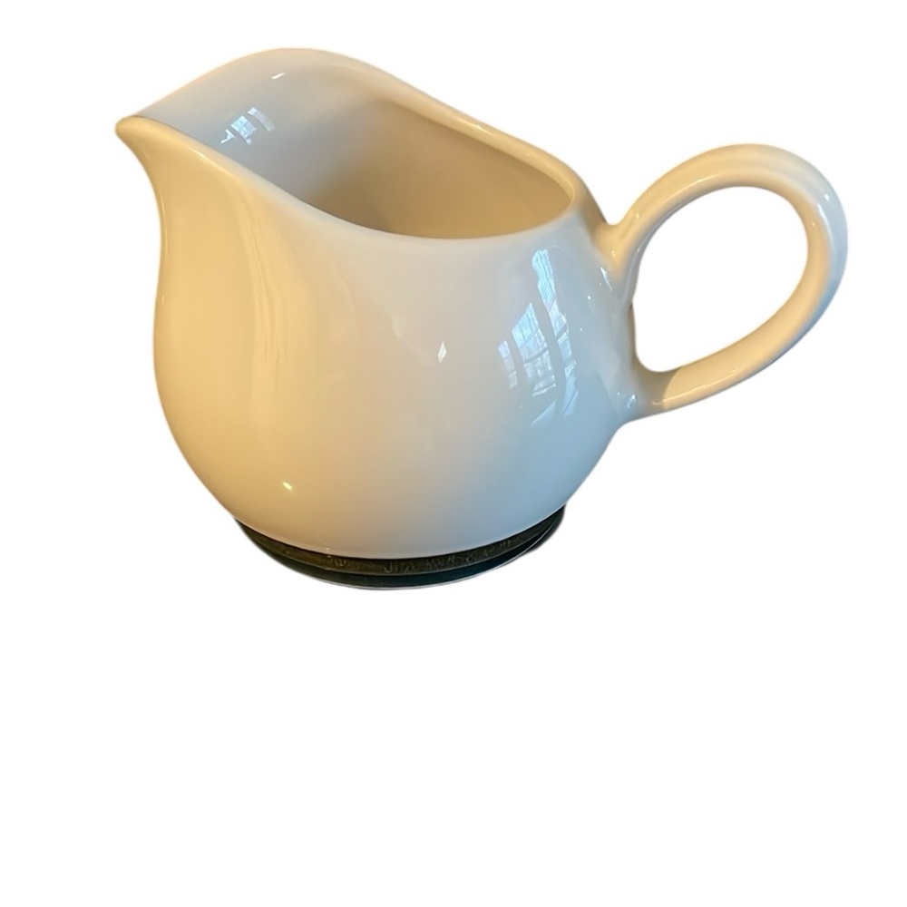Pfaltzgraff Juniper Green Base Trim Handled Elegant Gravy Boat Pitcher Autumn